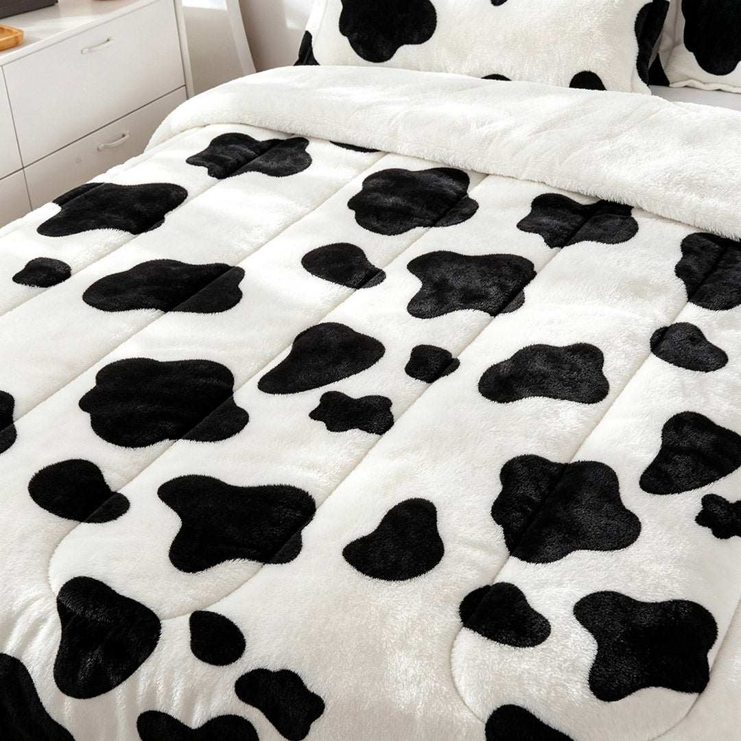 3 Pieces Soft Cow Print Plush Comforter Set for Fall & Winter