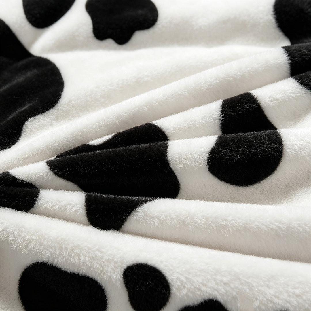 3 Pieces Soft Cow Print Plush Comforter Set for Fall & Winter