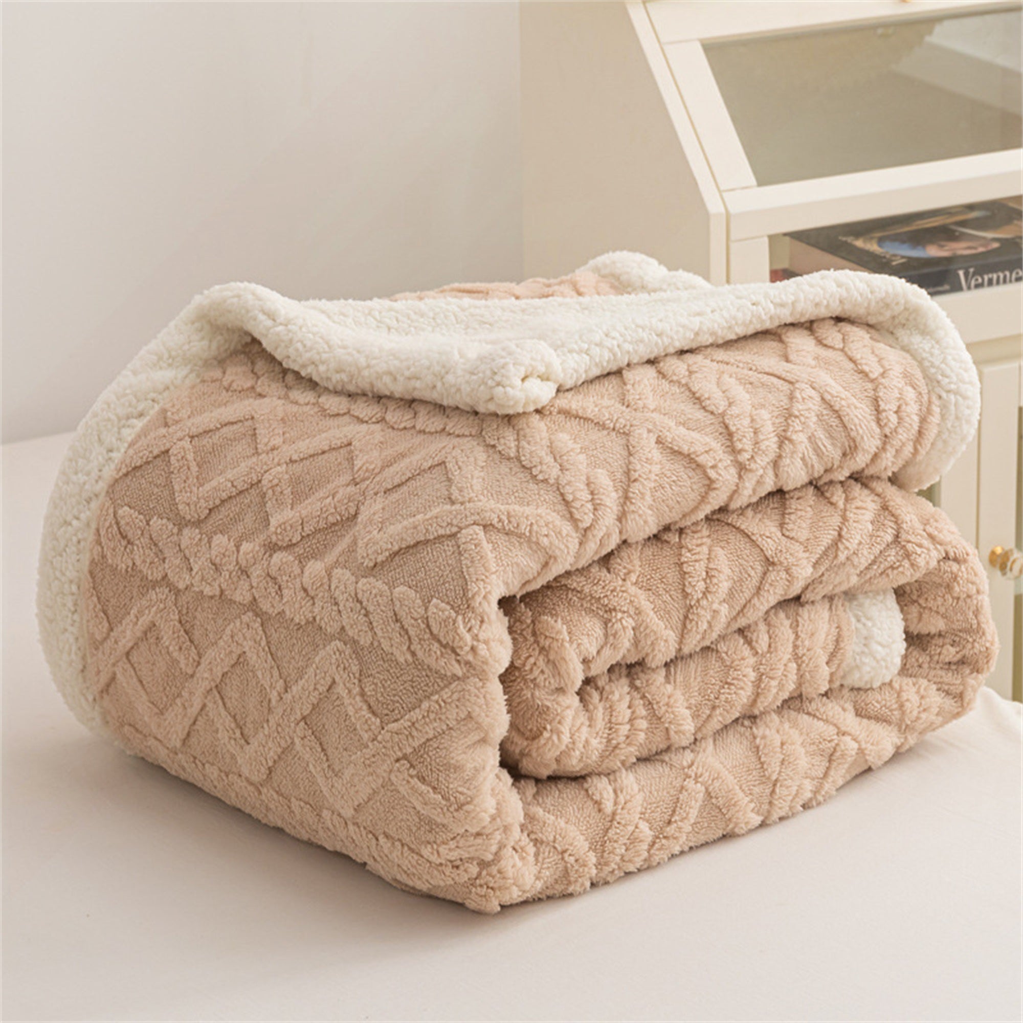 Super Soft 3D Carved Fleece & Sherpa Blanket