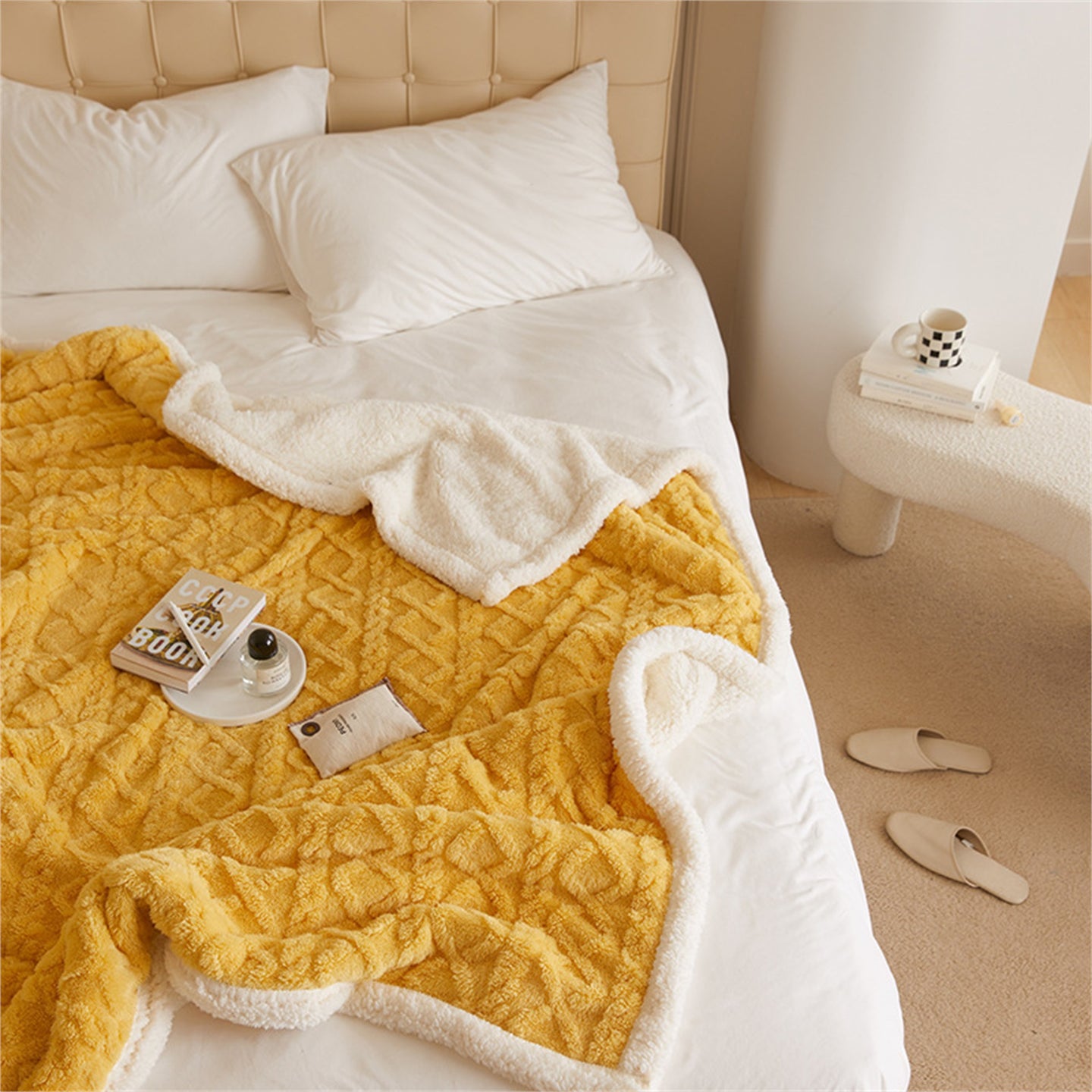 Super Soft 3D Carved Fleece & Sherpa Blanket
