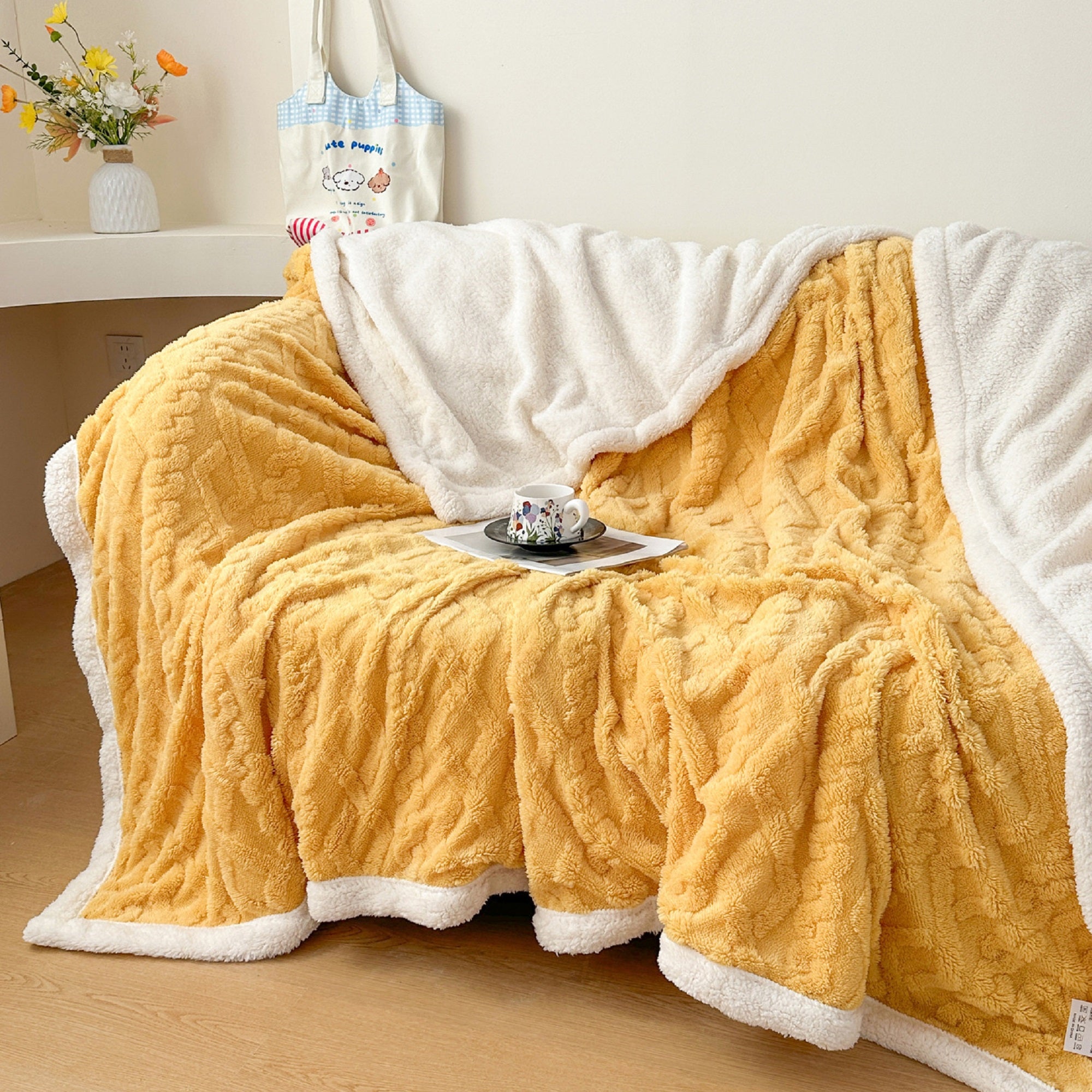 Super Soft 3D Carved Fleece & Sherpa Blanket