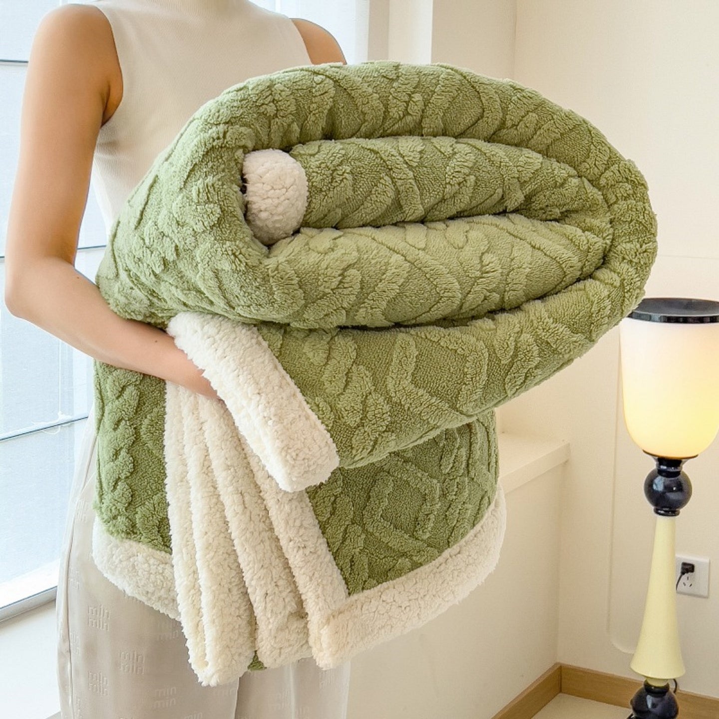Super Soft 3D Carved Fleece & Sherpa Blanket