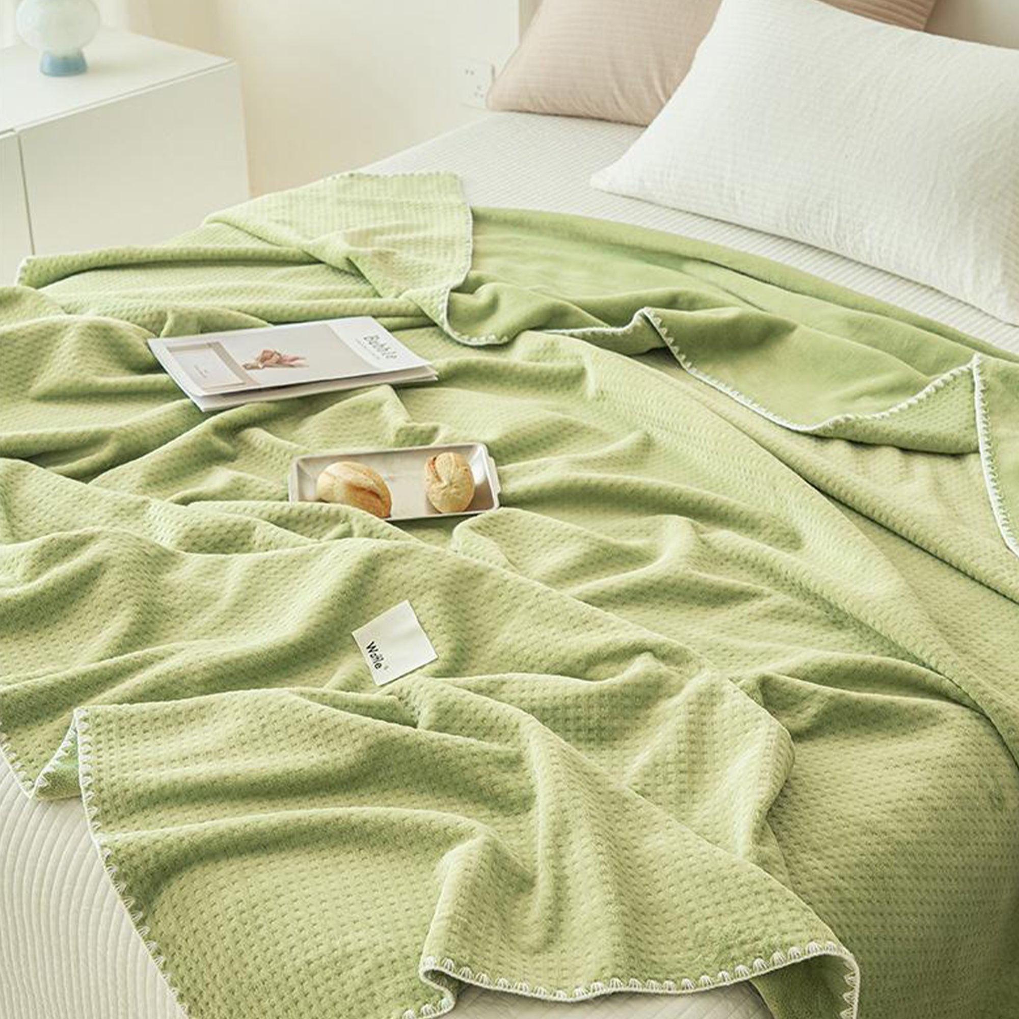 Colorful Breathable Soft Waffle Throw Blanket for Sofa & Bed Comfort