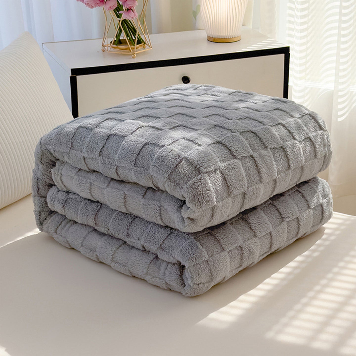 3D Carved Cloud-Soft Blanket — Luxury Throw with Pet-Friendly Durability