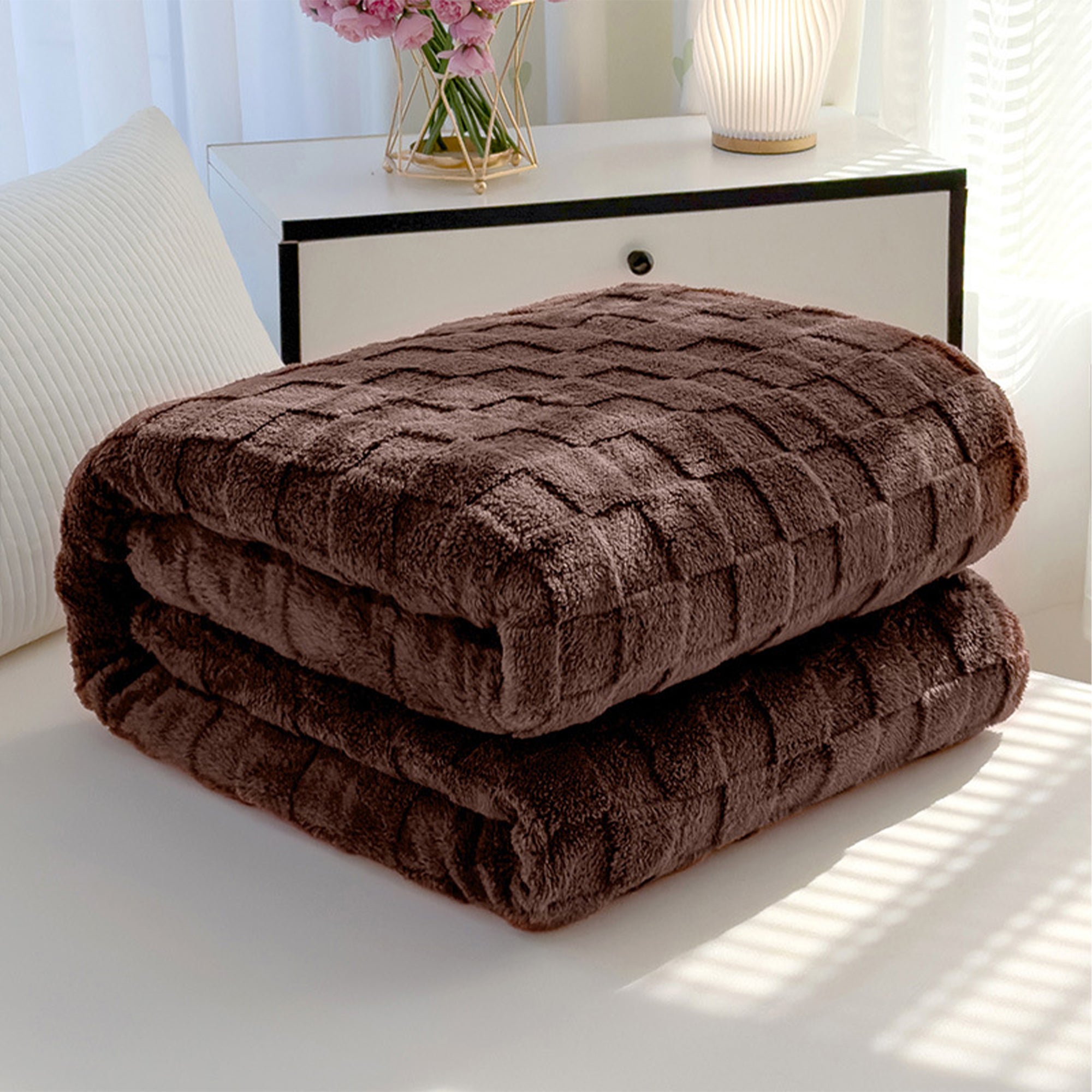 3D Carved Cloud-Soft Blanket — Luxury Throw with Pet-Friendly Durability