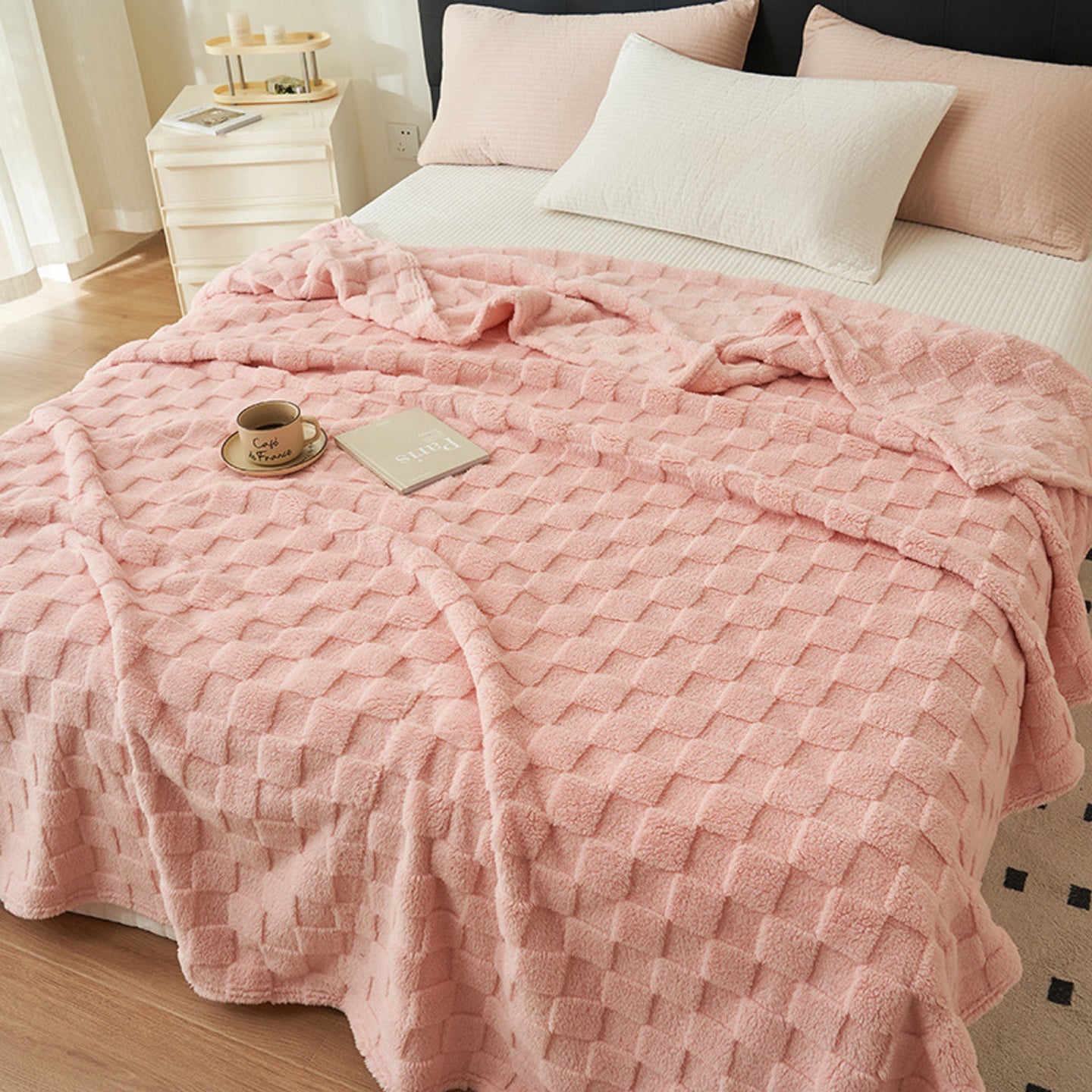3D Carved Cloud-Soft Blanket — Luxury Throw with Pet-Friendly Durability