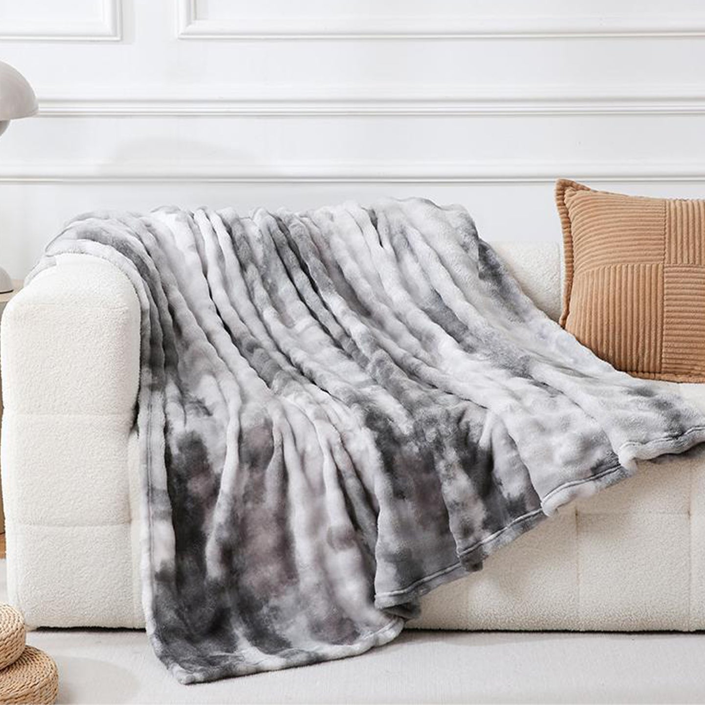 Cloud-Soft Tie-Dye Flannel Throw Blanket For Multi-Scene Comfort