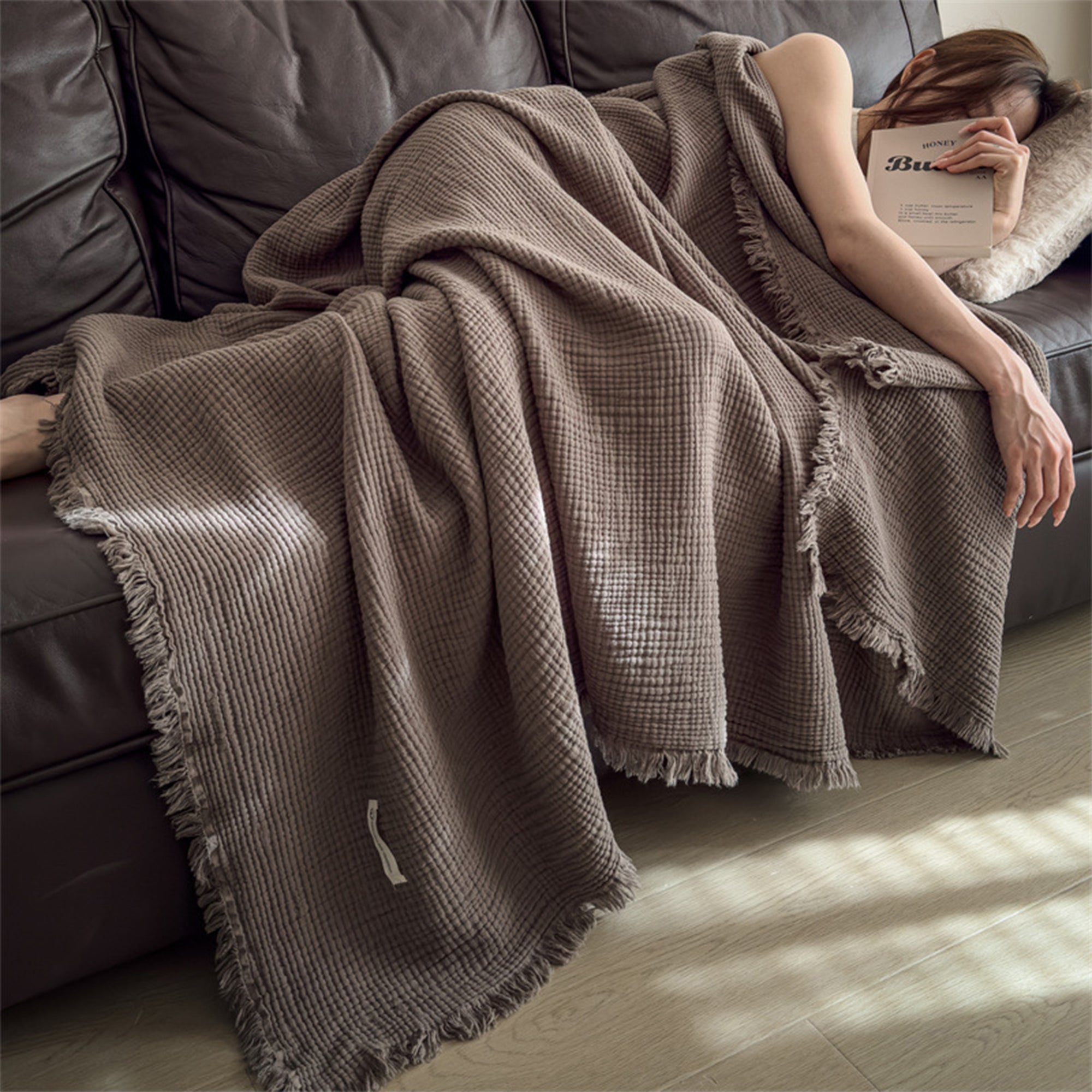 Cotton Waffle Knit Throw Blanket with Fringe – Boho Couch Cover & Cozy Quilt