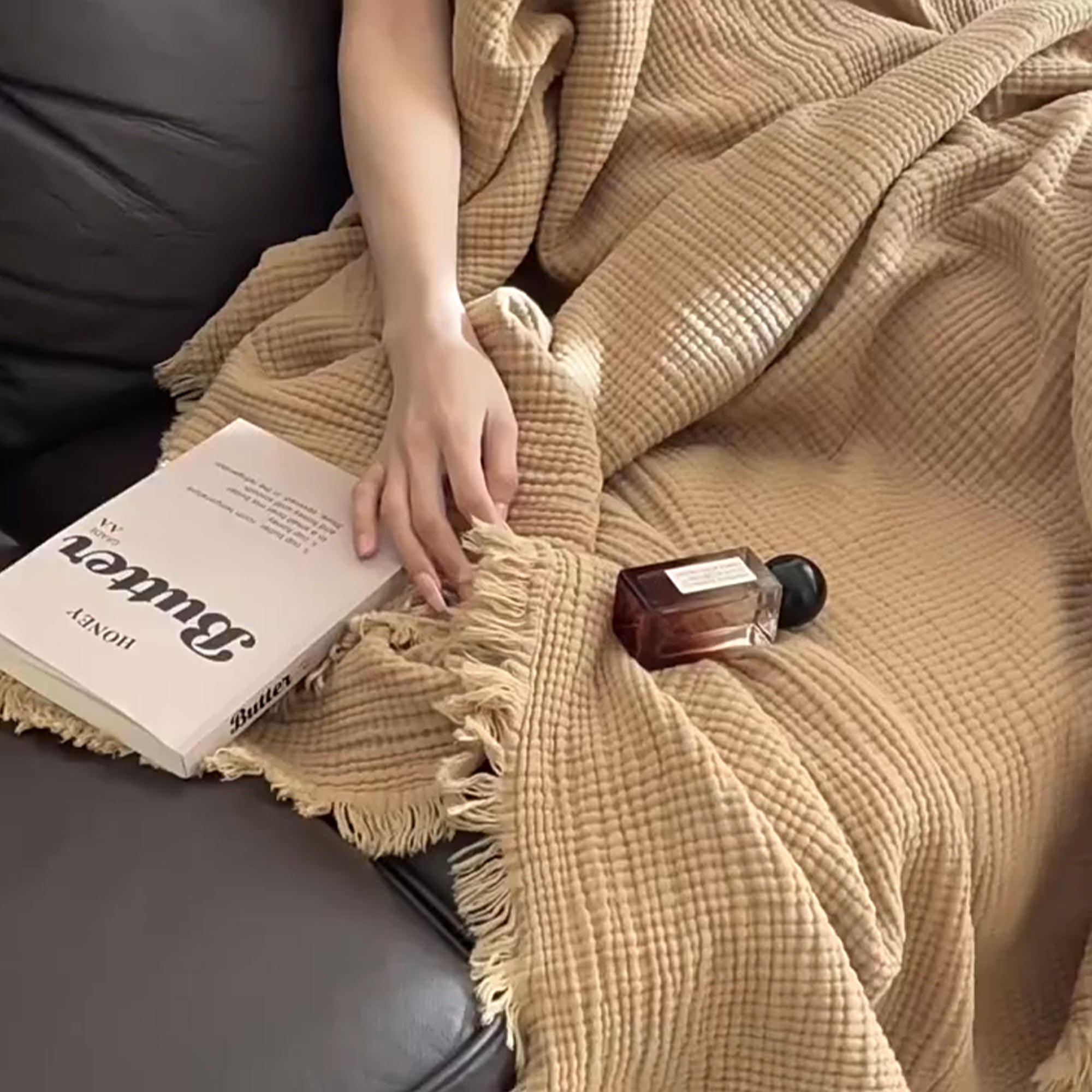 Cotton Waffle Knit Throw Blanket with Fringe – Boho Couch Cover & Cozy Quilt