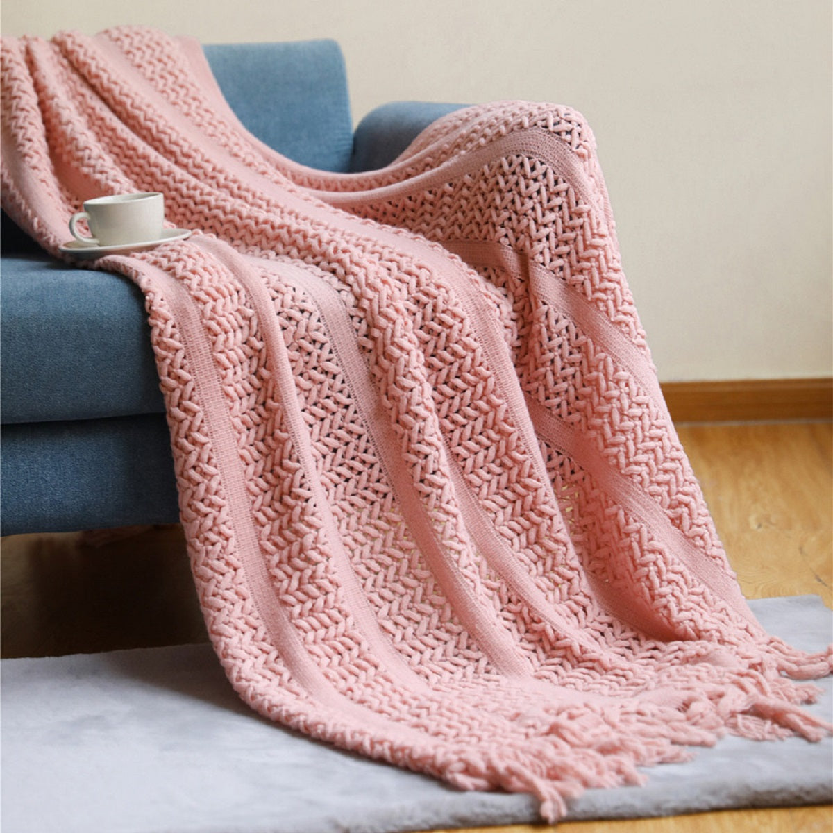 Soft Cable-Knit Throw Blanket with Fringe Tassels
