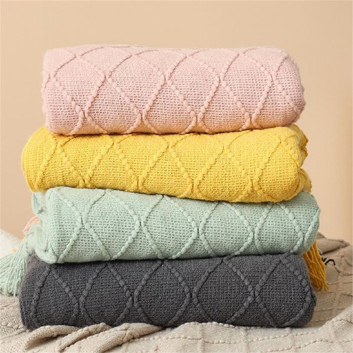 Textured Diamond Knitted Throw Blanket with Fringe Tassels