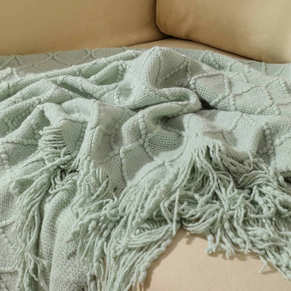 Textured Diamond Knitted Throw Blanket with Fringe Tassels