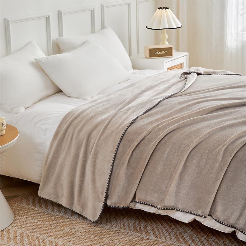 Soft Flannel Throw Blanket for Sofa & Bed Comfort
